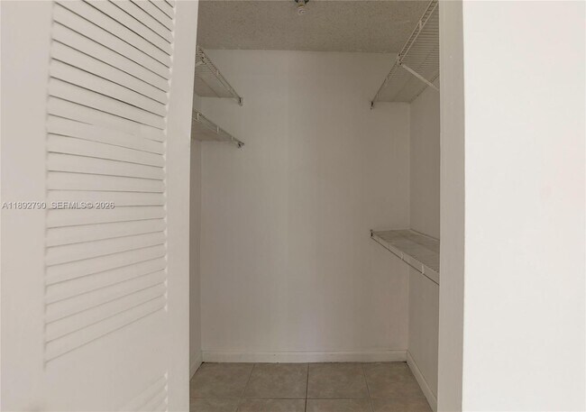 Building Photo - 10630 SW 157th Ct