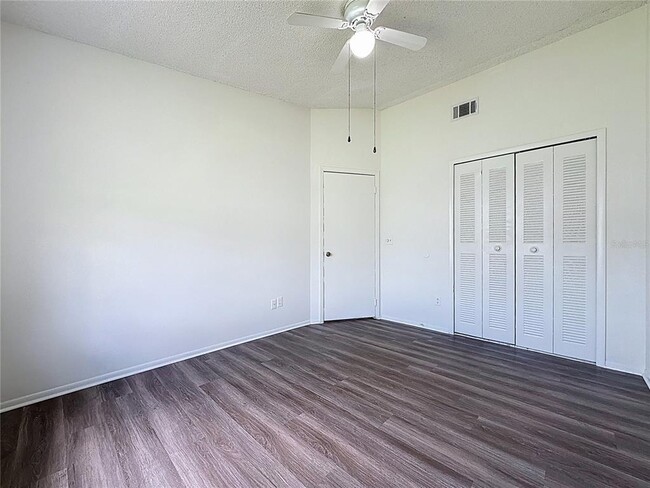 Building Photo - 3135 Hempstead Ave