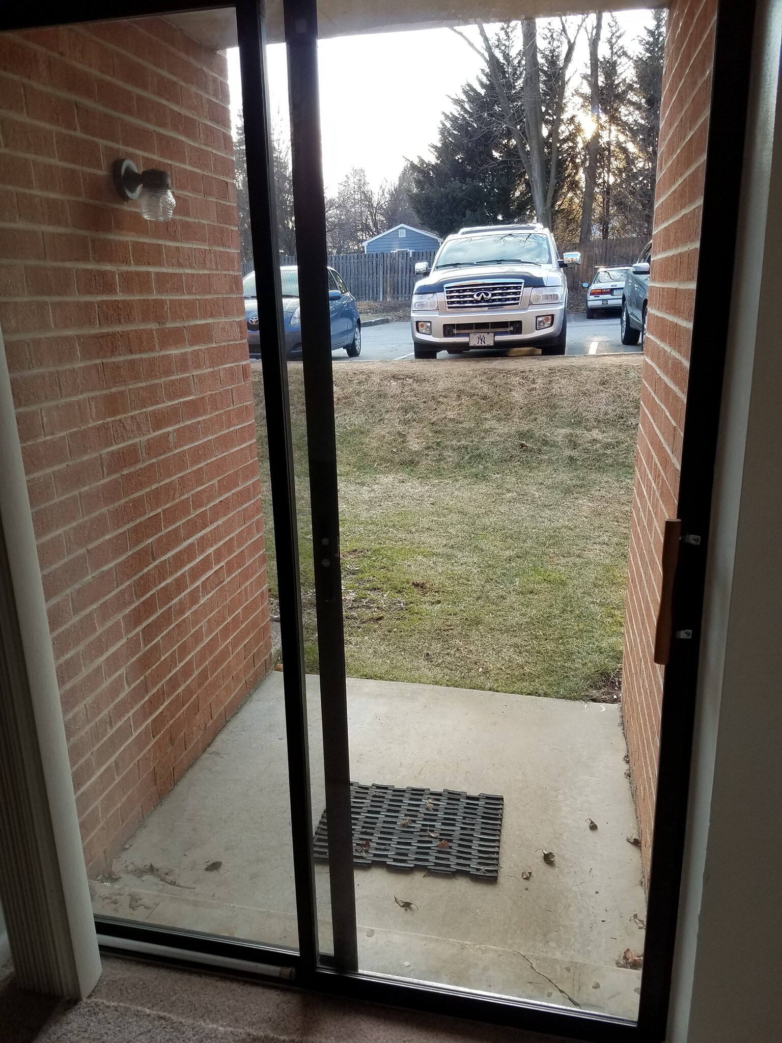 Patio - 3301 Valley Dr