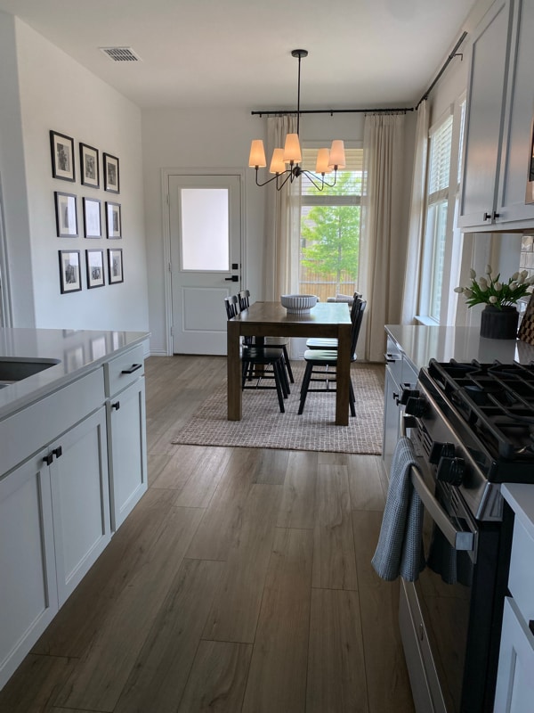 Building Photo - 9933 Diamondhead Dr