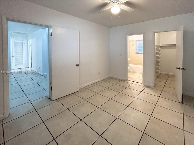 Building Photo - 738 NE 86th St