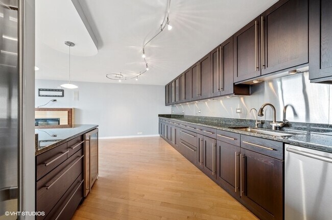 Building Photo - 505 N Lake Shore Dr