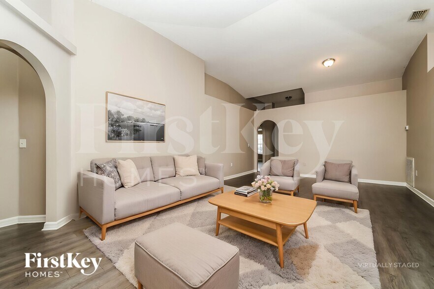 Building Photo - 10409 River Bream Dr