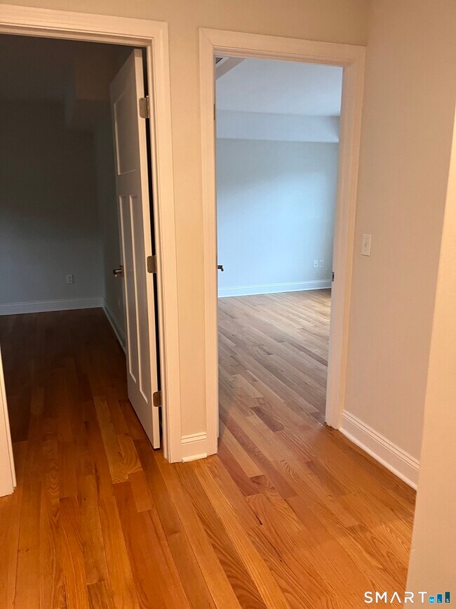 Building Photo - 20 3rd St