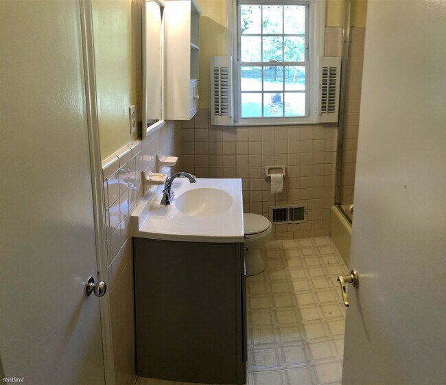 Building Photo - 3 br, 2 bath House - 3624 Colony Lane