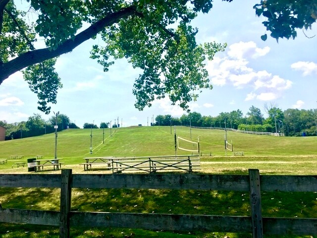 Building Photo - 6020 Oakwood Dr