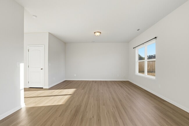 Building Photo - 103 S Torrent Ct