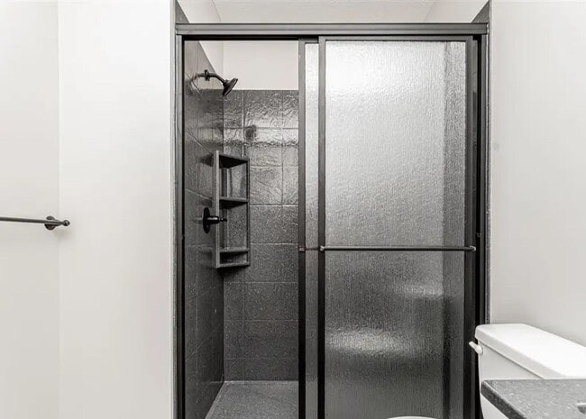 Building Photo - New Rental Available Late January – Beautiful 3 Bedroom Duplex