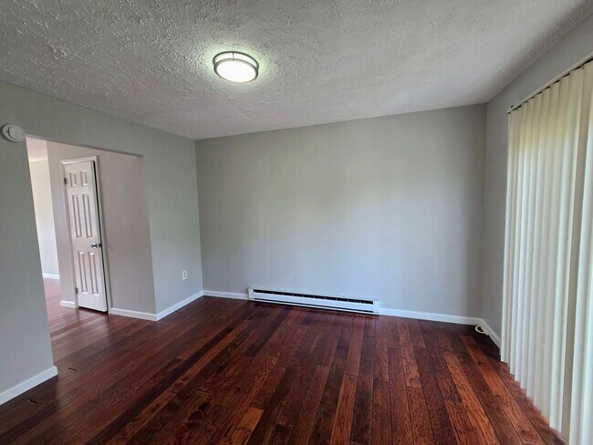 Building Photo - 5657 Wood Ln