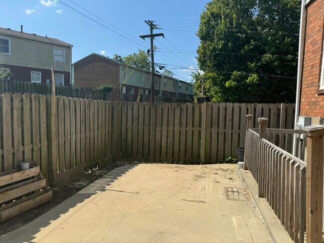 Building Photo - 246 Osage Ct