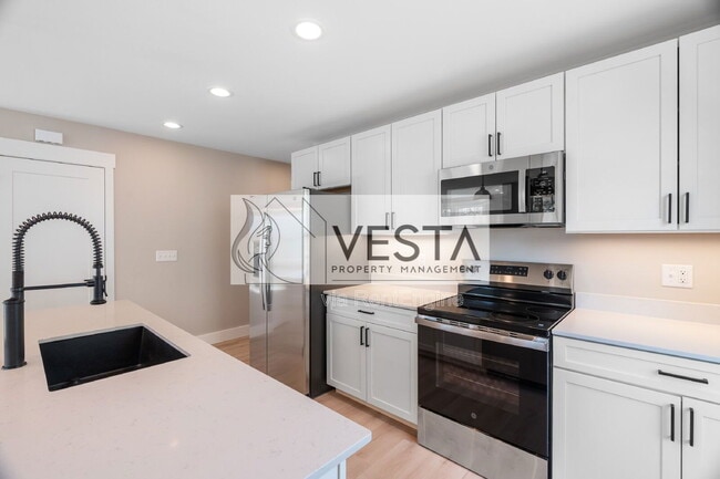 Building Photo - 11 Rhudy Rd