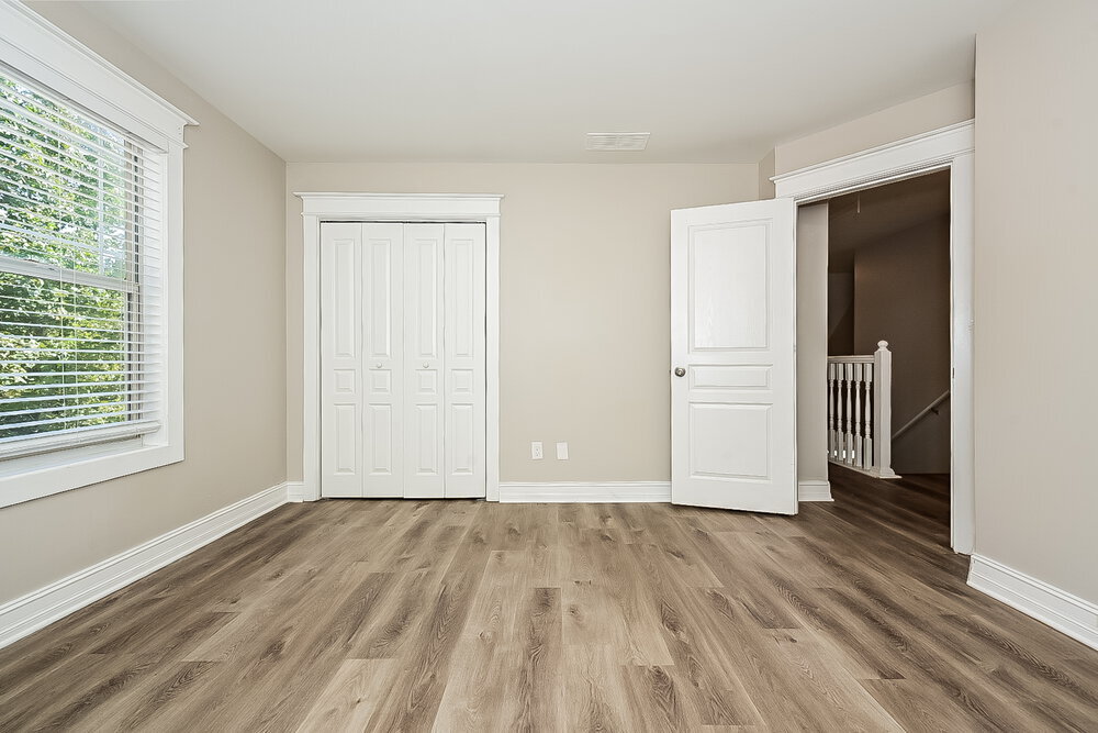 Building Photo - 120 Memory Ln