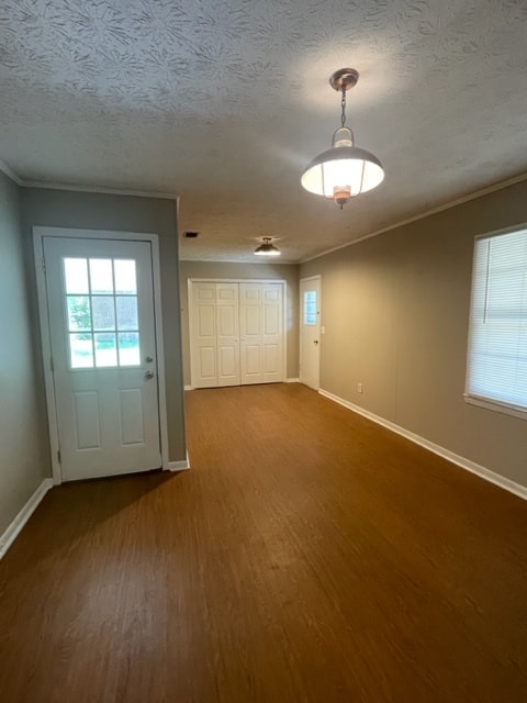 Building Photo - 1506 Hall Way