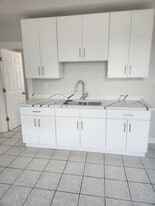 Building Photo - 2326 S Homan Ave