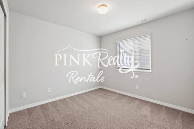Building Photo - 10970 Rowley Dr
