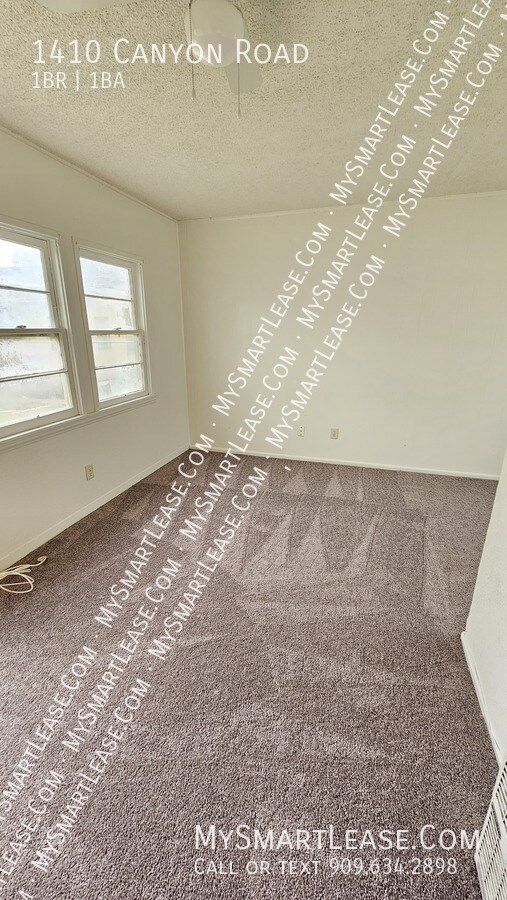 Building Photo - 1410 Canyon Rd