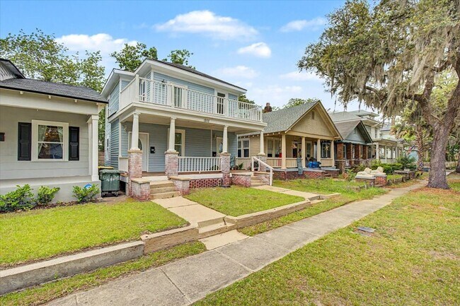 Building Photo - Downtown 2 bedroom Condo