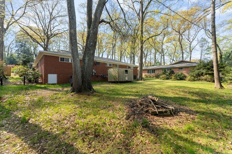 Building Photo - 30 Knoxbury Terrace