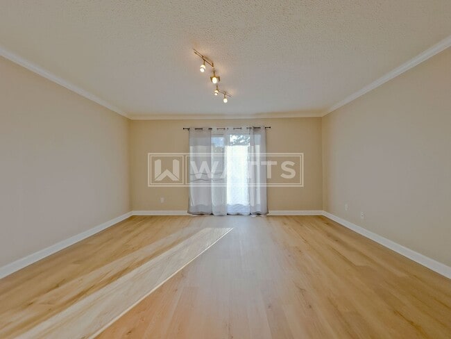 Building Photo - 2-Bed 2-Bath Condo in Homewood/Vestavia Area of Hwy 31