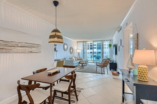 Building Photo - 2501 S Ocean Dr