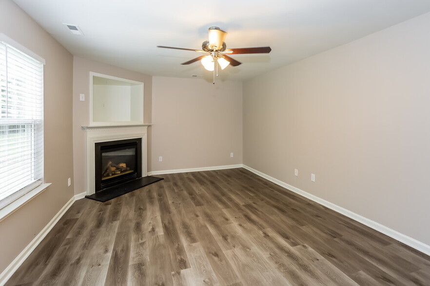 Building Photo - 9152 Eventine Ct