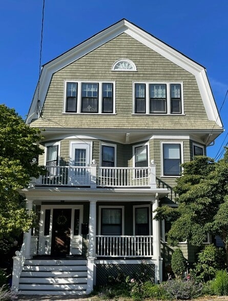 Building Photo - 274 Poplar St