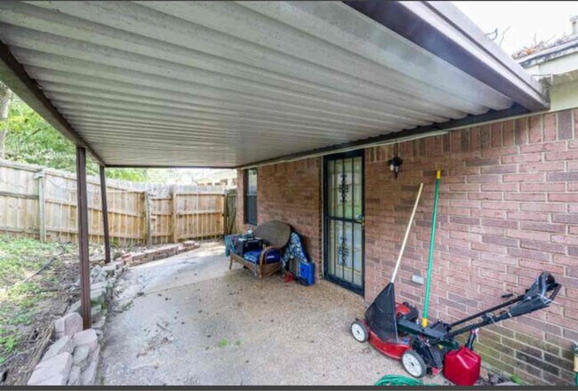 Building Photo - 5844 Ashridge Pl