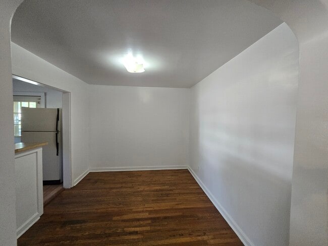 Building Photo - 1719 McClung Ave