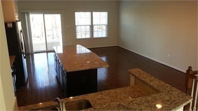 Building Photo - 45956 Iron Oak Terrace