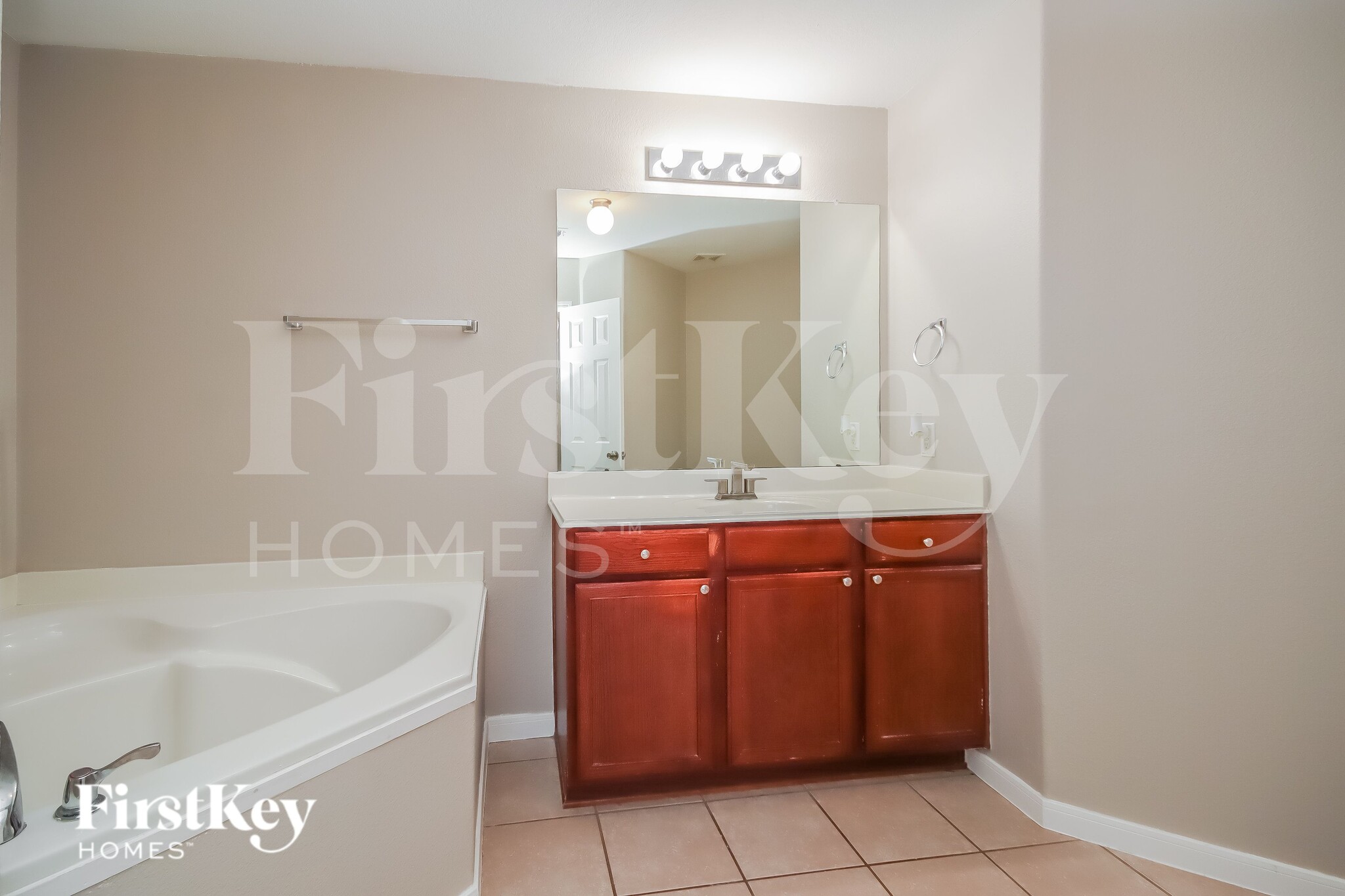 Building Photo - 9518 Peridot Green Dr