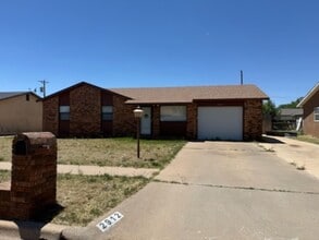 Building Photo - 2912 Lisa Ave