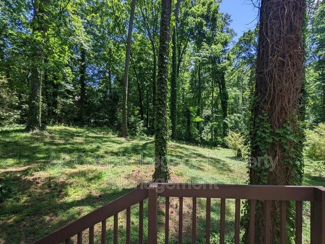 Building Photo - 4566 Town Crier Rd SW