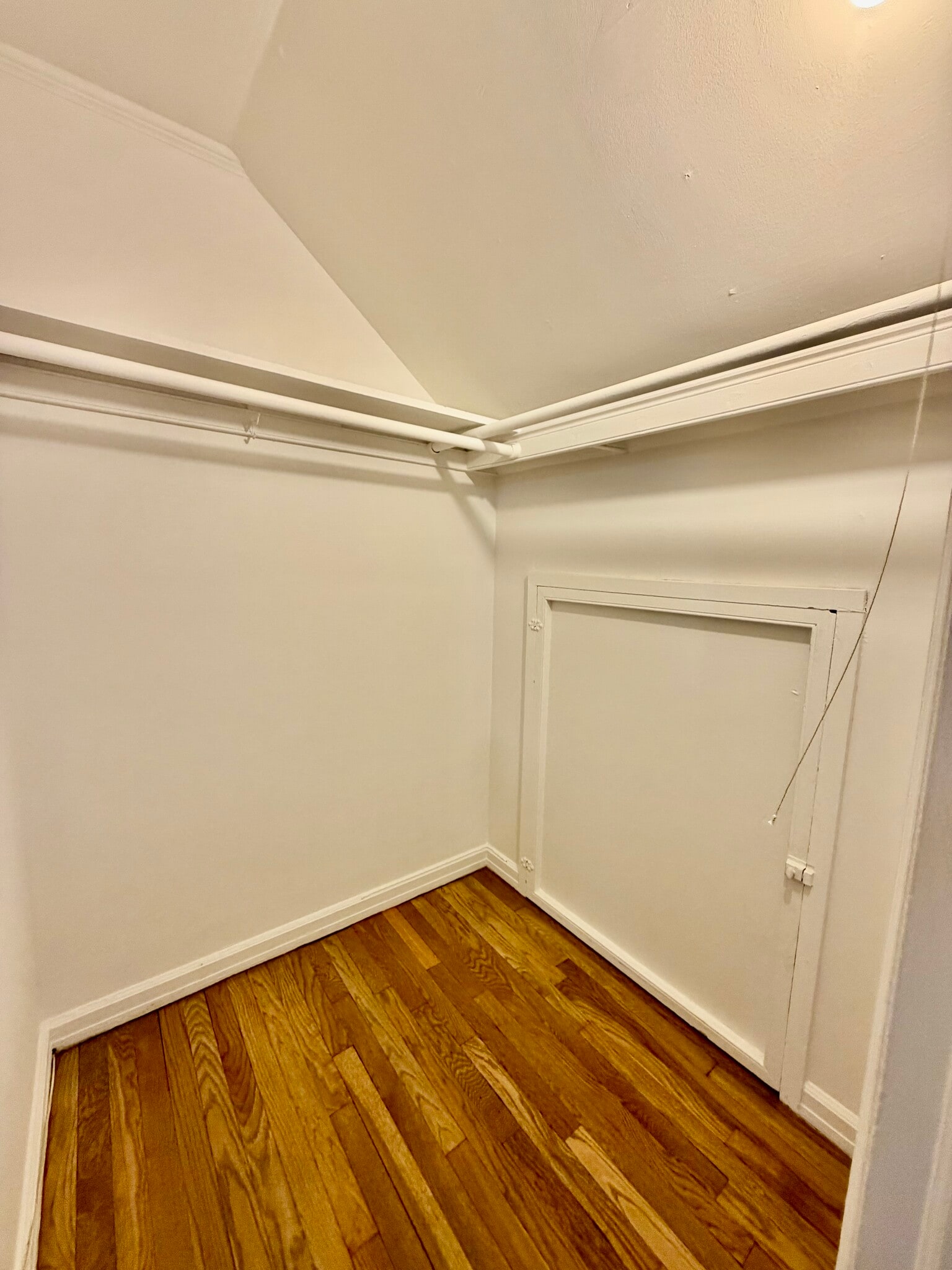 Building Photo - 29 Lee Ct