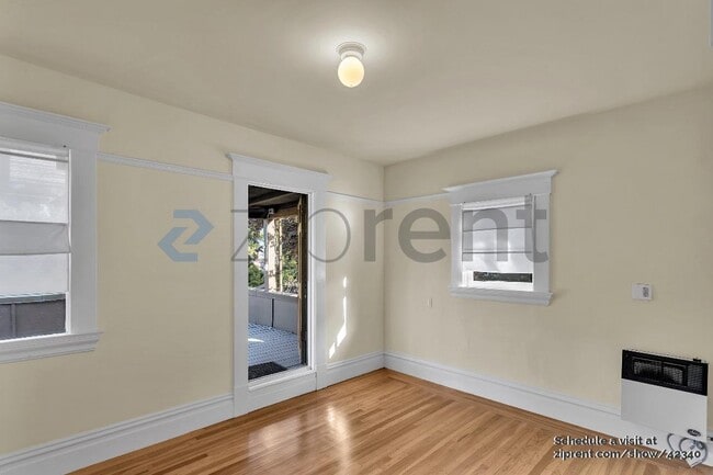 Building Photo - 654 Chetwood St