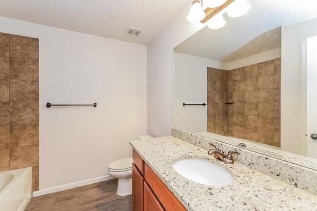 Building Photo - 9425 Darren Cir S