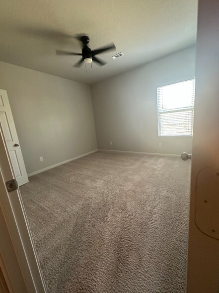 Building Photo - 2115 Matthews Meadow Ln