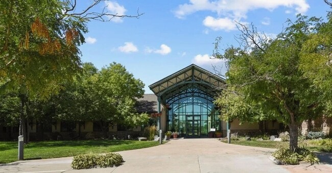 Building Photo - 6444 Silver Mesa Dr