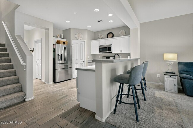 Building Photo - 652 Brindle Dr