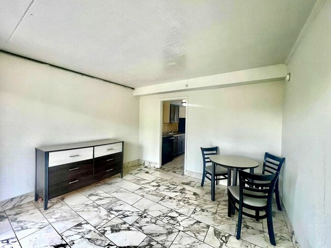 Building Photo - 2200 S Ocean Blvd