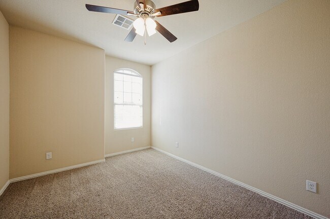 Building Photo - 7036 XIT Ranch Rd