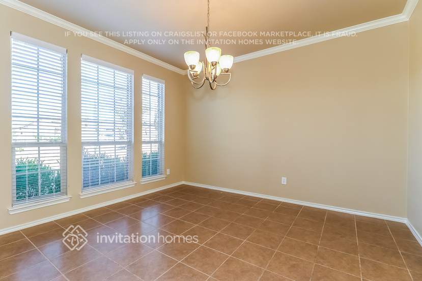 Building Photo - 2245 Whitney Dr