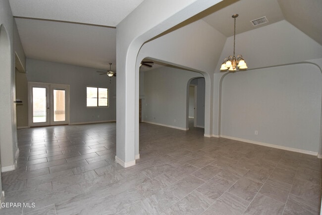 Building Photo - 14325 Navajo Point Dr
