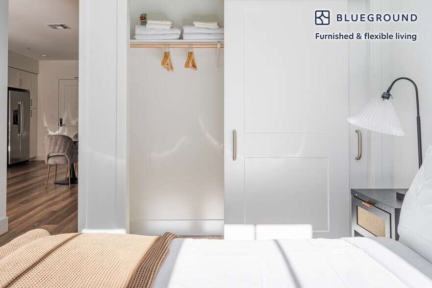 Building Photo - 85 Cleaveland Rd