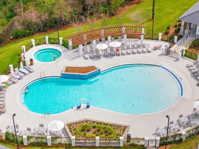 Building Photo - 8983 Heron Walk Dr