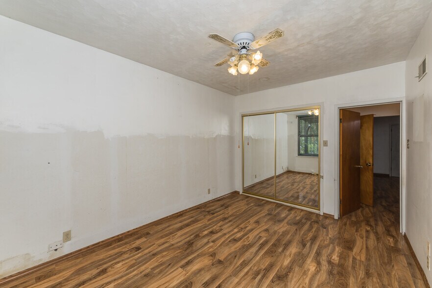 Bedroom 2 - 5252 Maffitt Ave