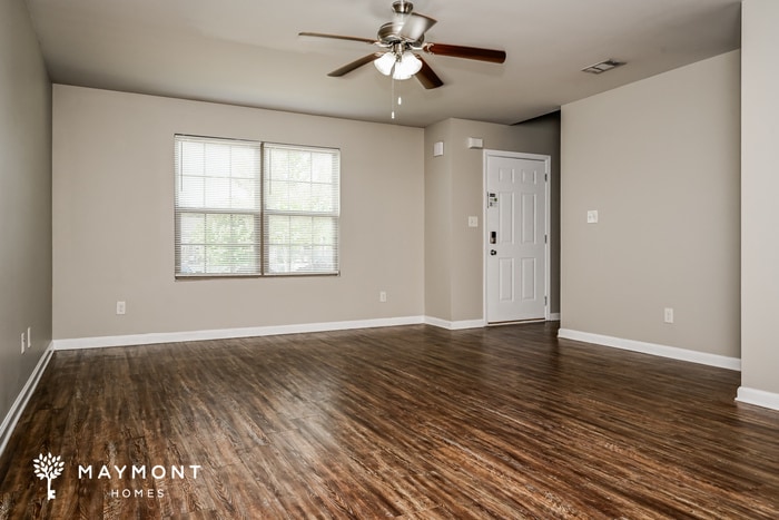 Building Photo - 2215 Marlin Dr