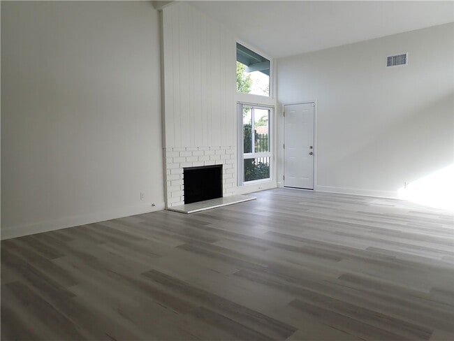 Building Photo - 12901 Martha Ann Dr