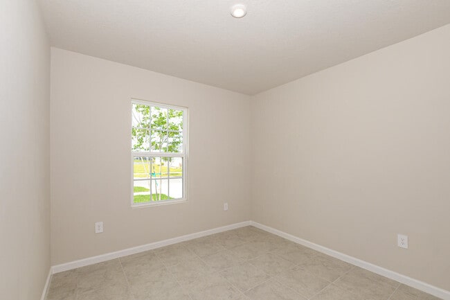 Building Photo - 9611 SW Libertas Wy
