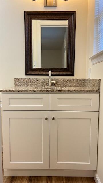 Building Photo - 115 N Valley Dr NW