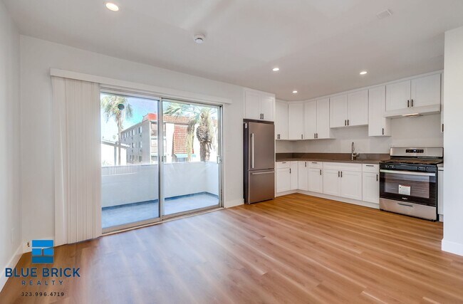 Building Photo - 5415 Corteen Pl